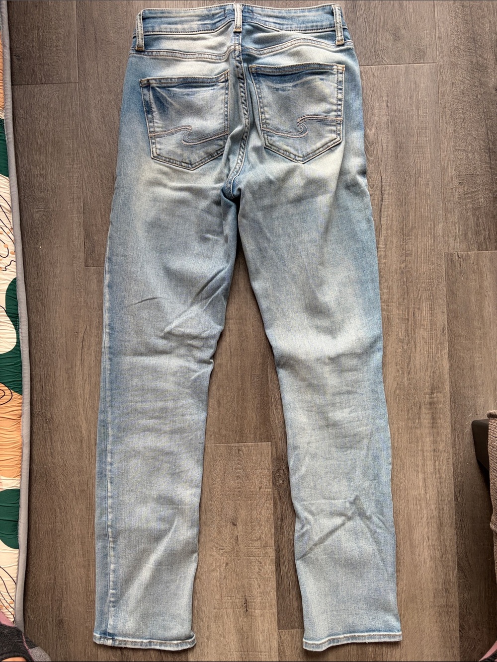 Silver Jeans Straight Leg Jeans